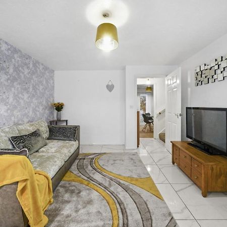 Tayberry Close Contractors & Leisure Apartment By Leecroft Stays Дарби Екстериор снимка