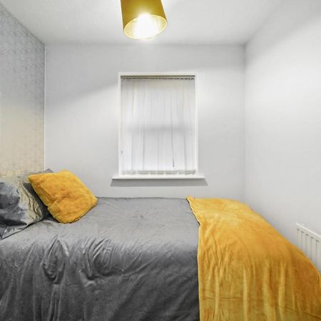 Tayberry Close Contractors & Leisure Apartment By Leecroft Stays Дарби Екстериор снимка